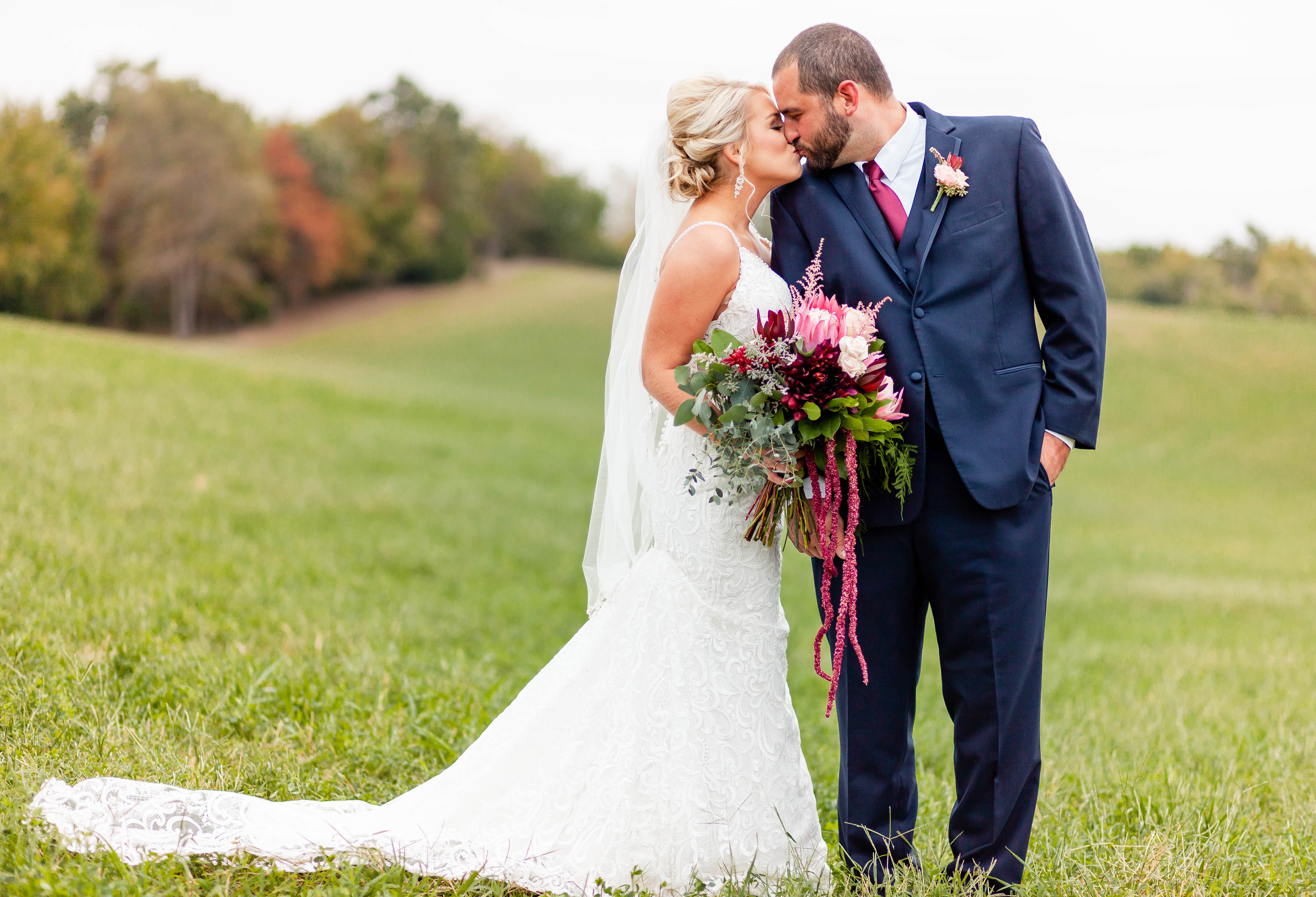 Champaign-Urbana Luxury Wedding Photographer-Bright-and-Natural Wedding
